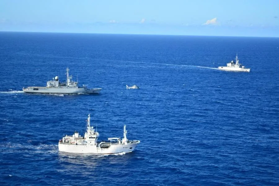 Les frégates Floréal et Nivôse et le patrouilleur Le Malin