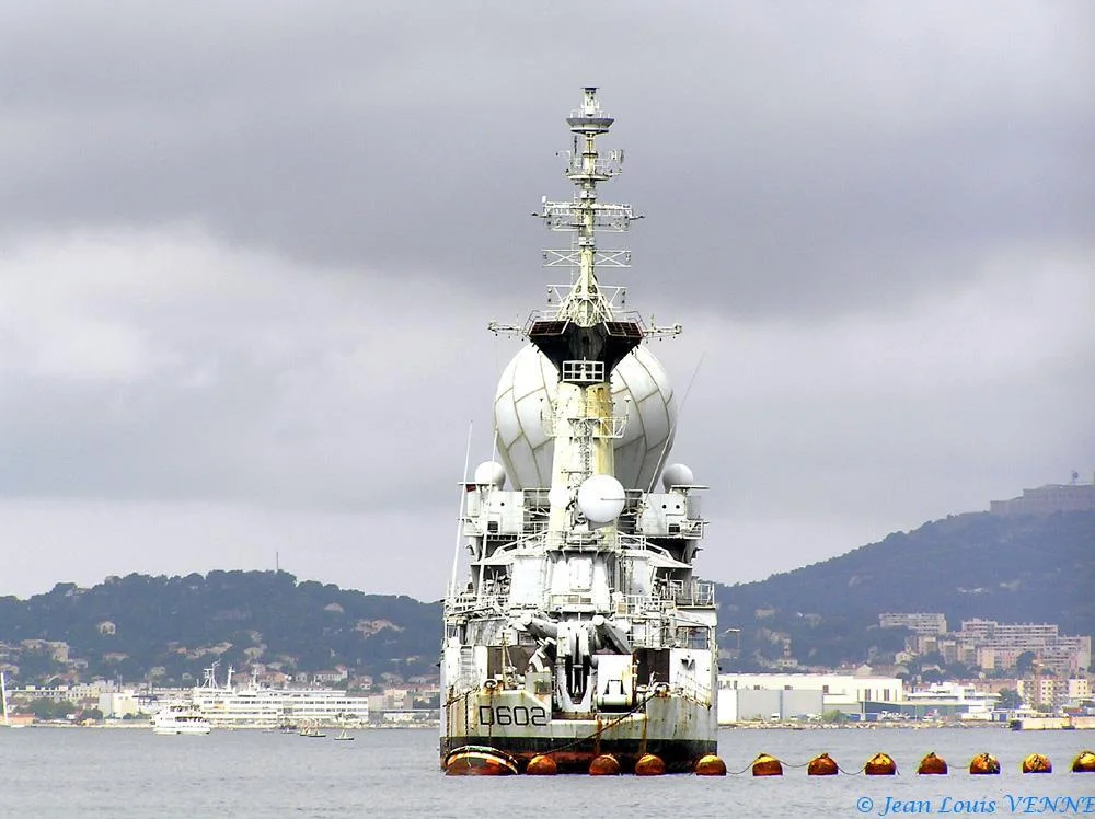 Le Suffren écarté de son poste