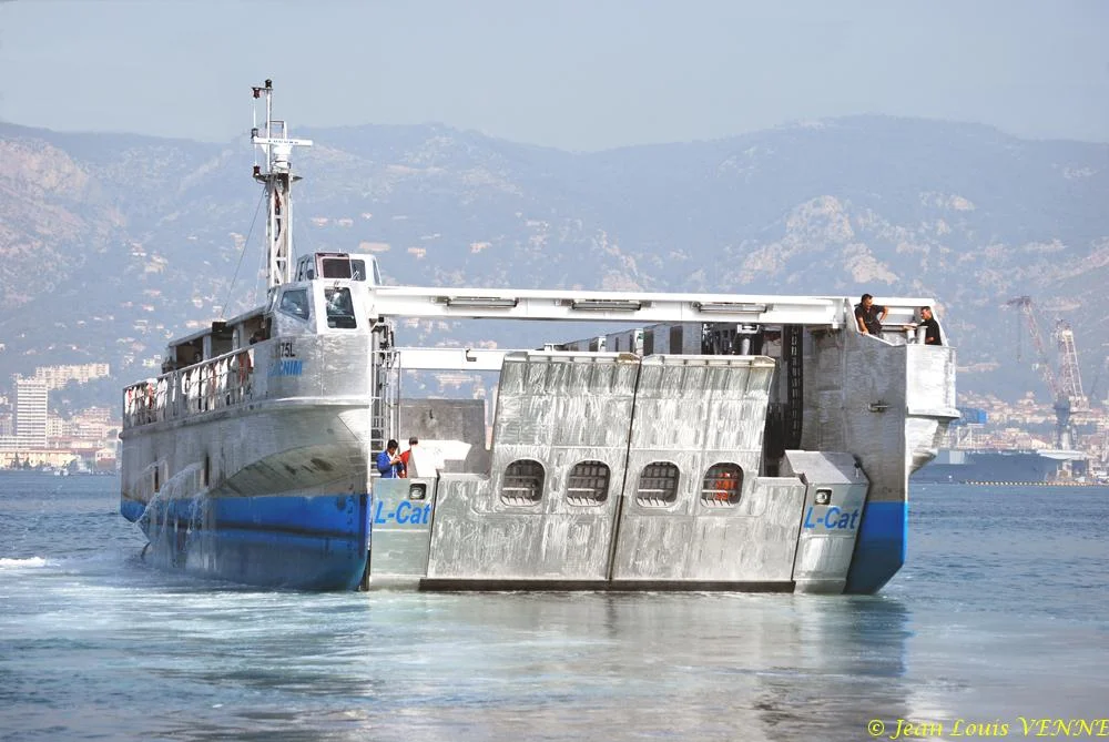 Le nouveau catamaran de débarquement de la CNIM