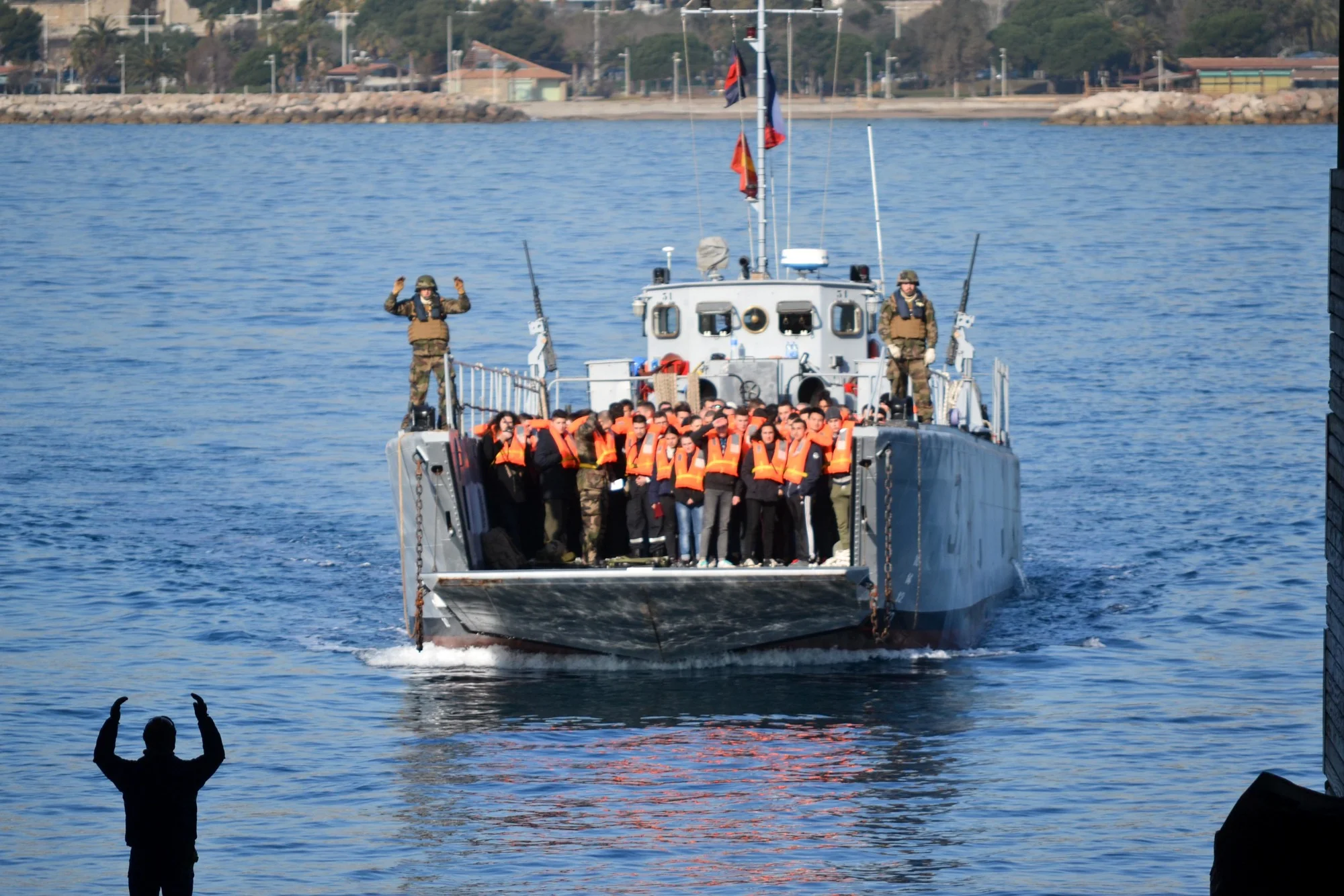 Exercice d'évacuaction de ressortissants au large de Toulon
