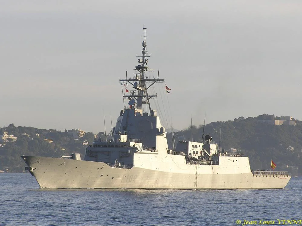 La frégate anti-aérienne espagnole ALMIRANTE DON JUAN DE BORBON