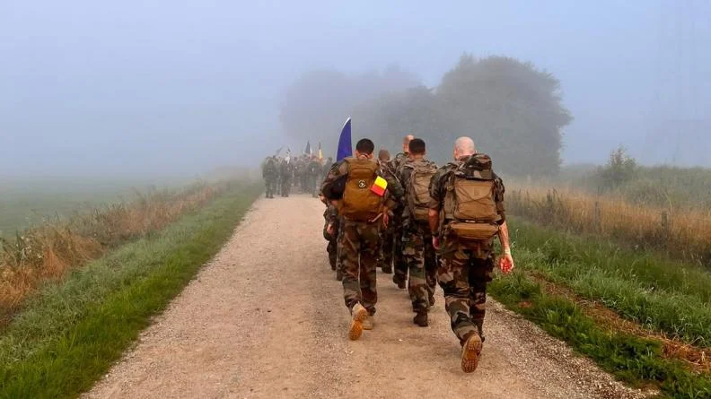 Des fusiliers marins à la marche de Nimègue