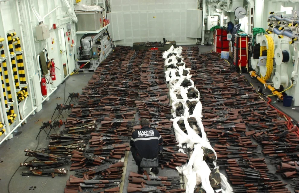 La frégate Provence réalise une importante saisie d’armes au large de la Somalie