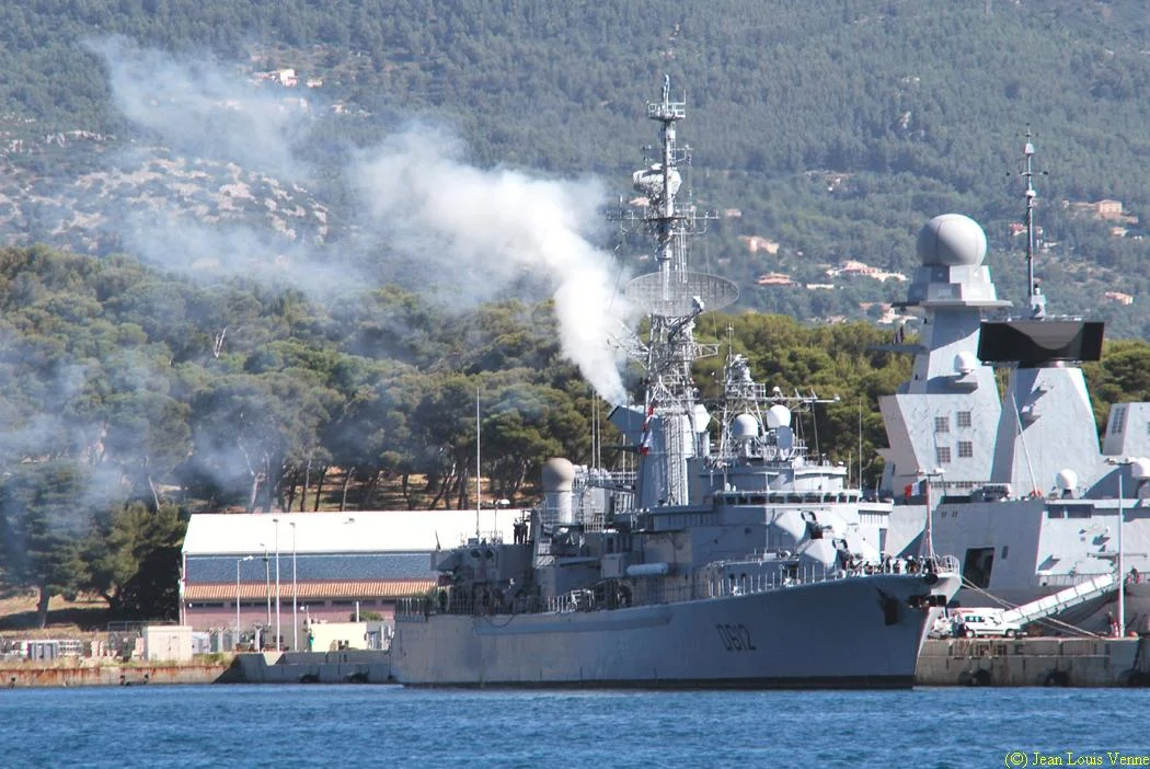 La frégate De Grasse fait escale à Toulon