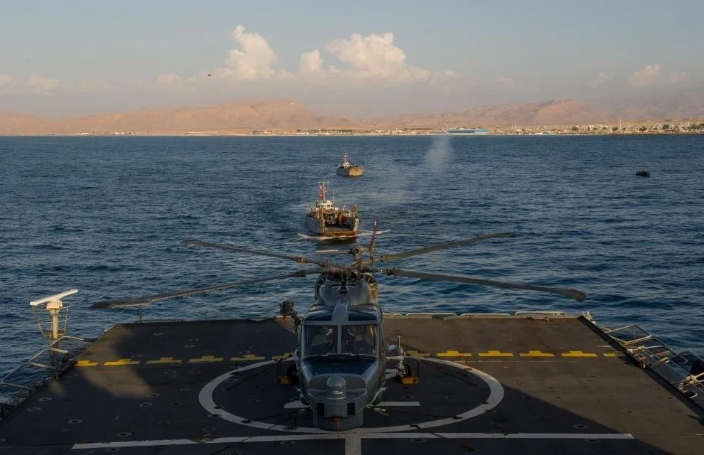 Rencontre entre les autorités à bord du Siroco