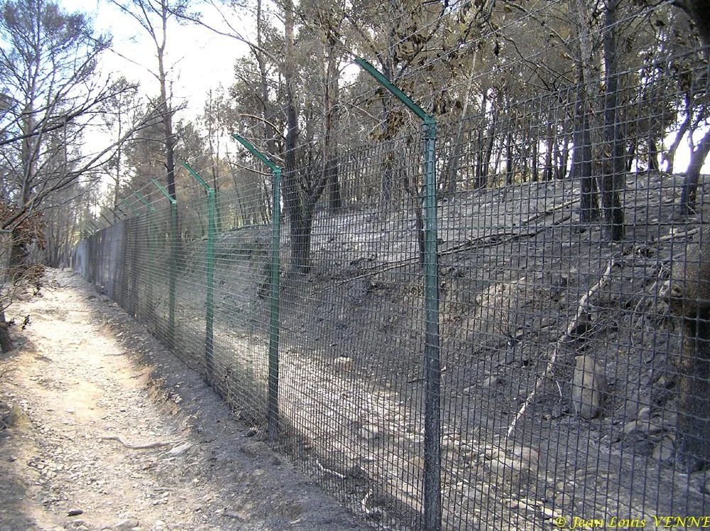 Les dégâts provoqués par l'incendie au CIN St Mandrier
