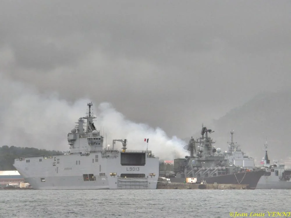 Le Moskva quitte Toulon