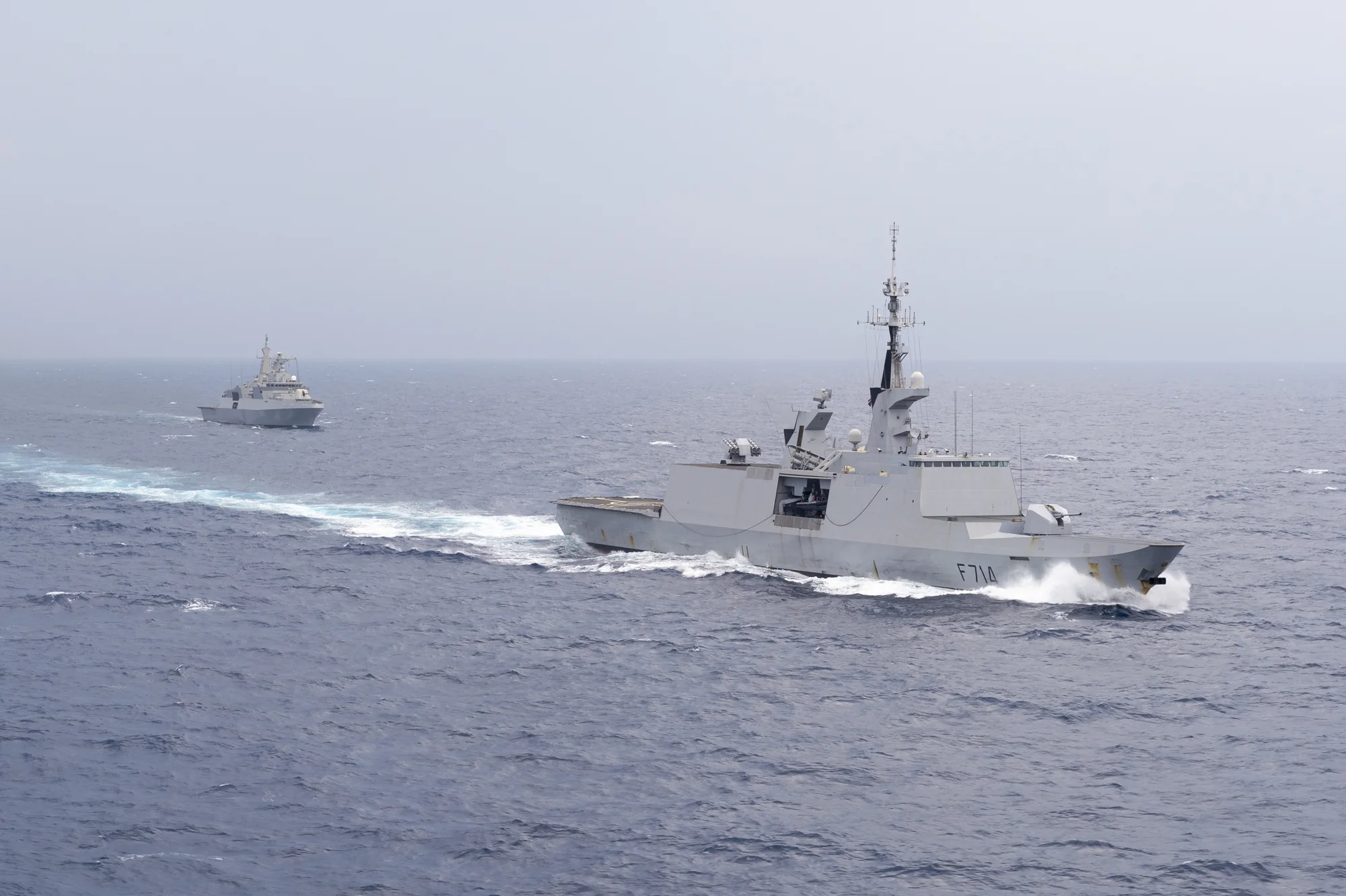 La frégate algérienne Erradii et la frégate Guépratte