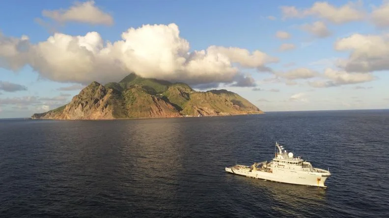 Le bâtiment de soutien et d’assistance outre-mer (BSAOM) Dumont d’Urville 