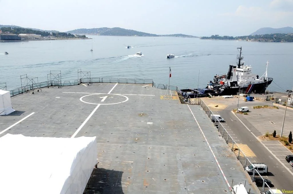 Prise de commandement du BPC Mistral