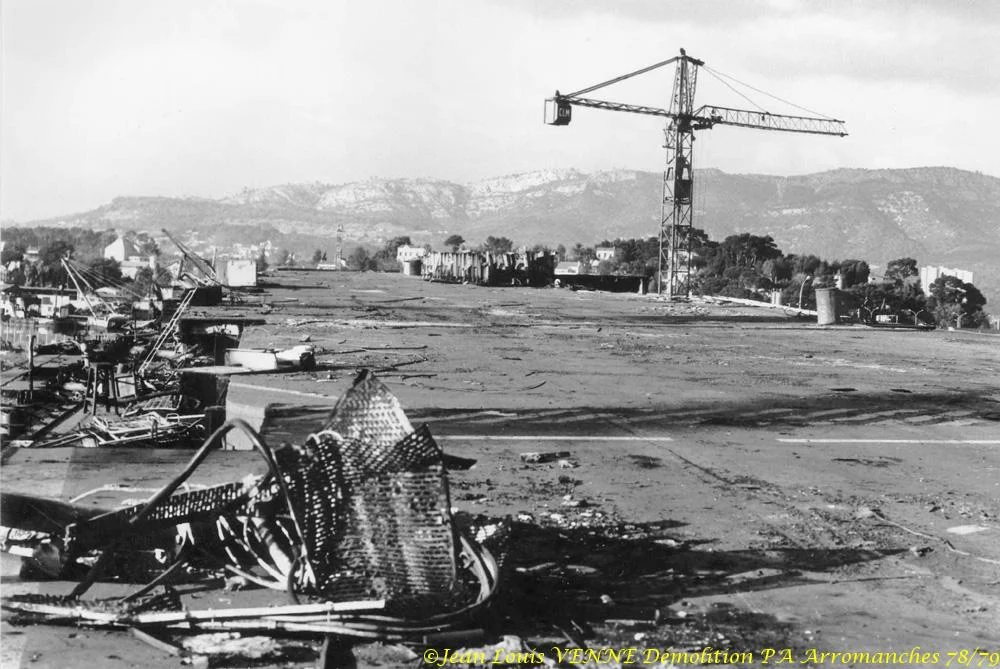 Démolition de l'Arromanches