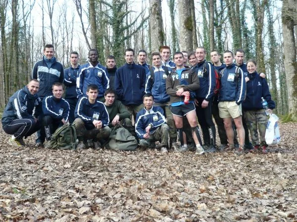 Les participants Ã  la course d'orientation