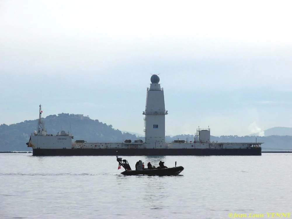 La barge Longbow de retour Ã  La Seyne sur mer