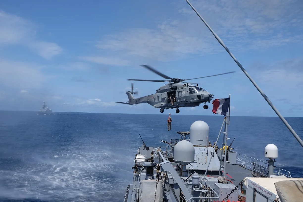 Hélitreuillage depuis la plage arrière du Cdt Ducuing