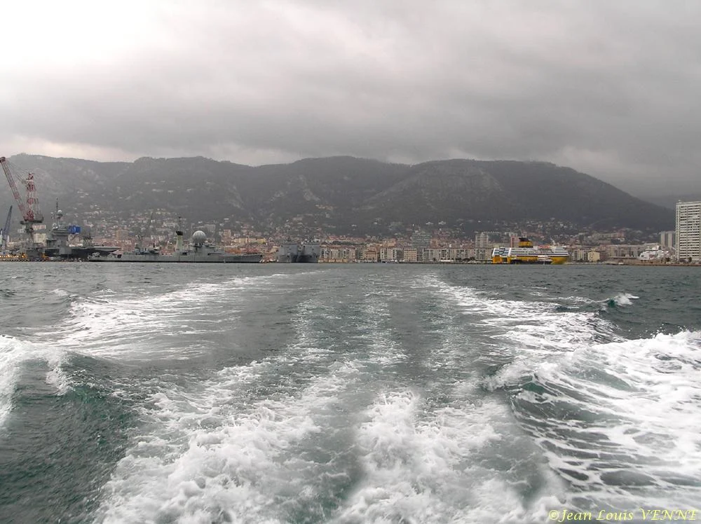 Dans la rade de Toulon
