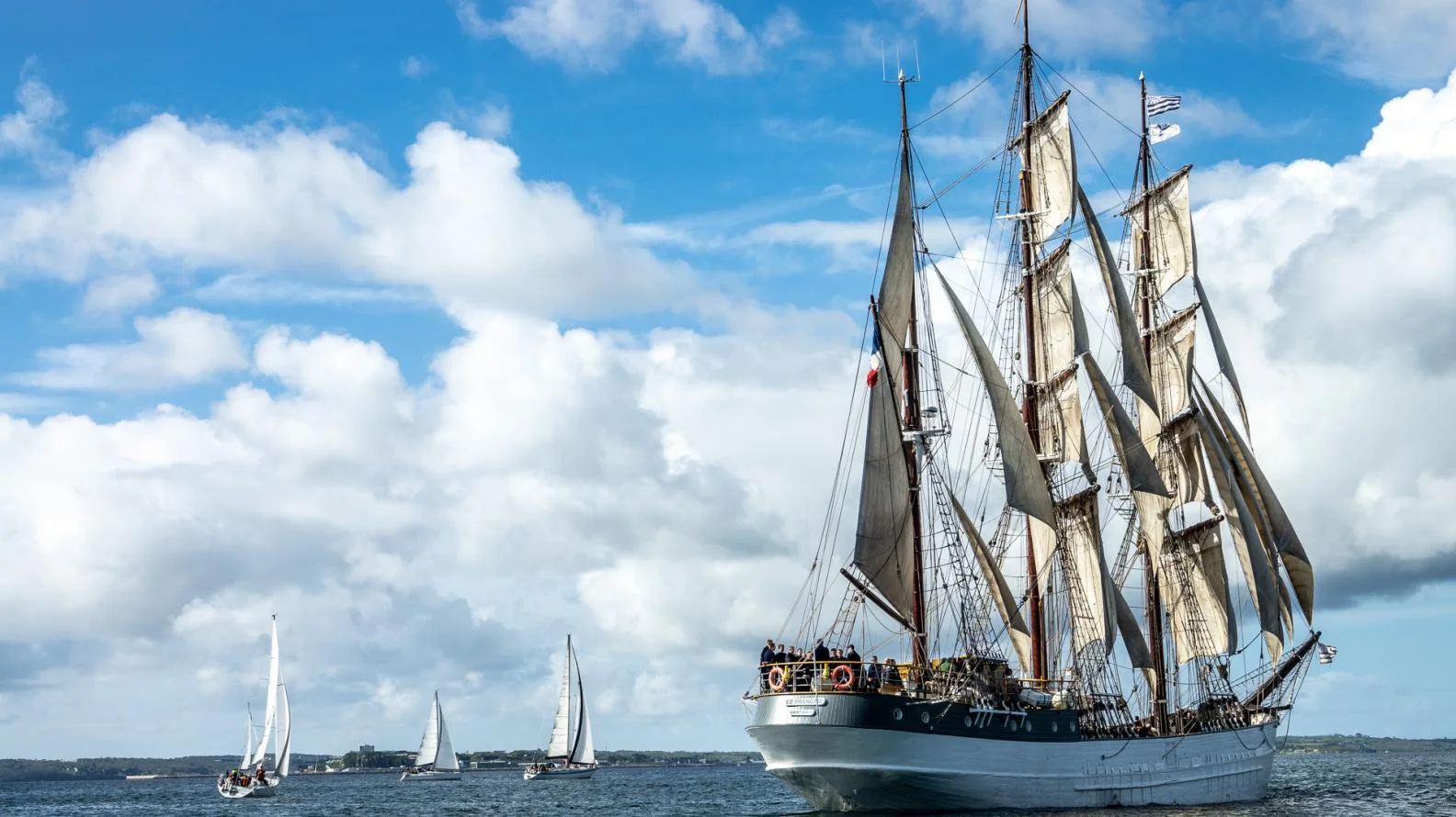 Le trois-mâts barque Le Français
