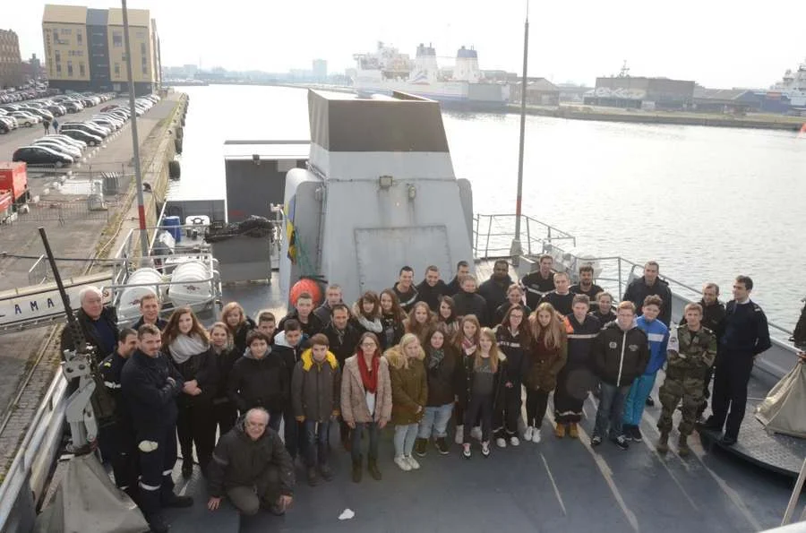 Le patrouilleur Flamant dans le port de Dunkerque