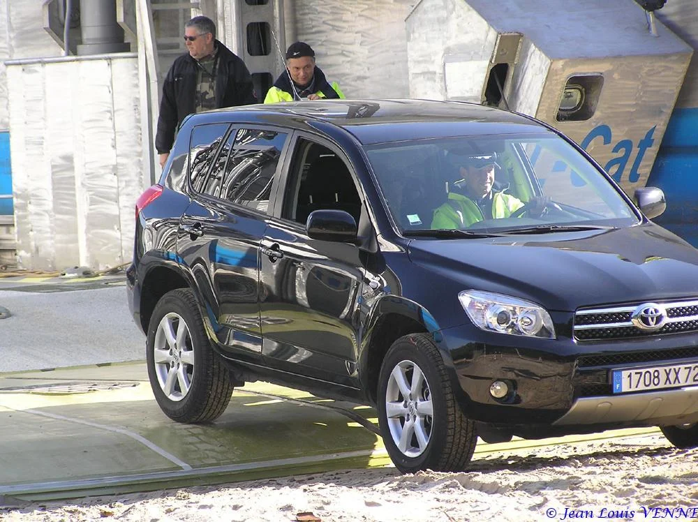 Premier plageage du L-CAT avec matériel roulant