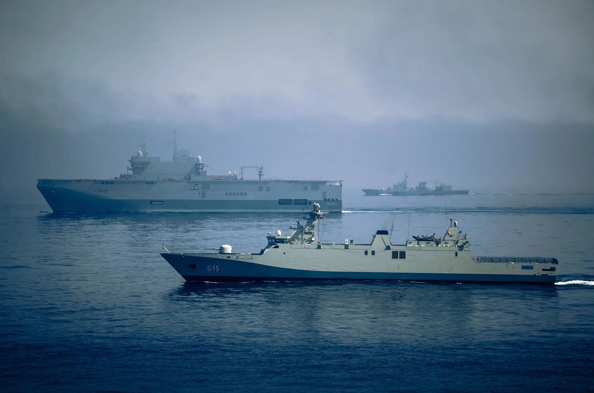 Exercice Passex entre le Mistral, la frégate marocaine Allal Ben Abdallah et la frégate pakistanaise El Saif