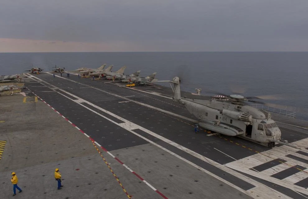 Coopération opérationnelle avec la Marine américaine