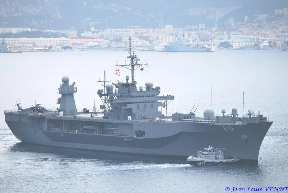 Départ de Toulon de l’USS Whitney