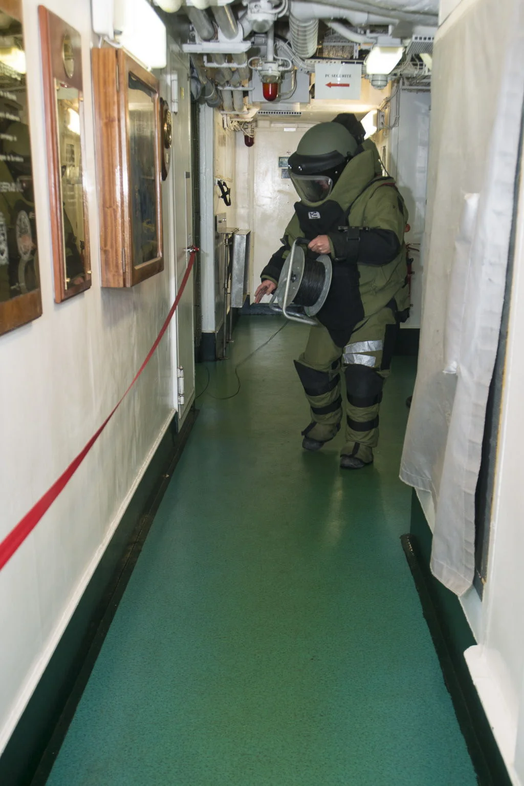 Un démineur à bord de la frégate Germinal