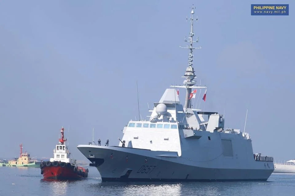 Arrivée à Manille (Philippines) de la frégate Lorraine