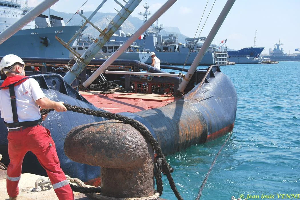 L'équipage largue les amarres