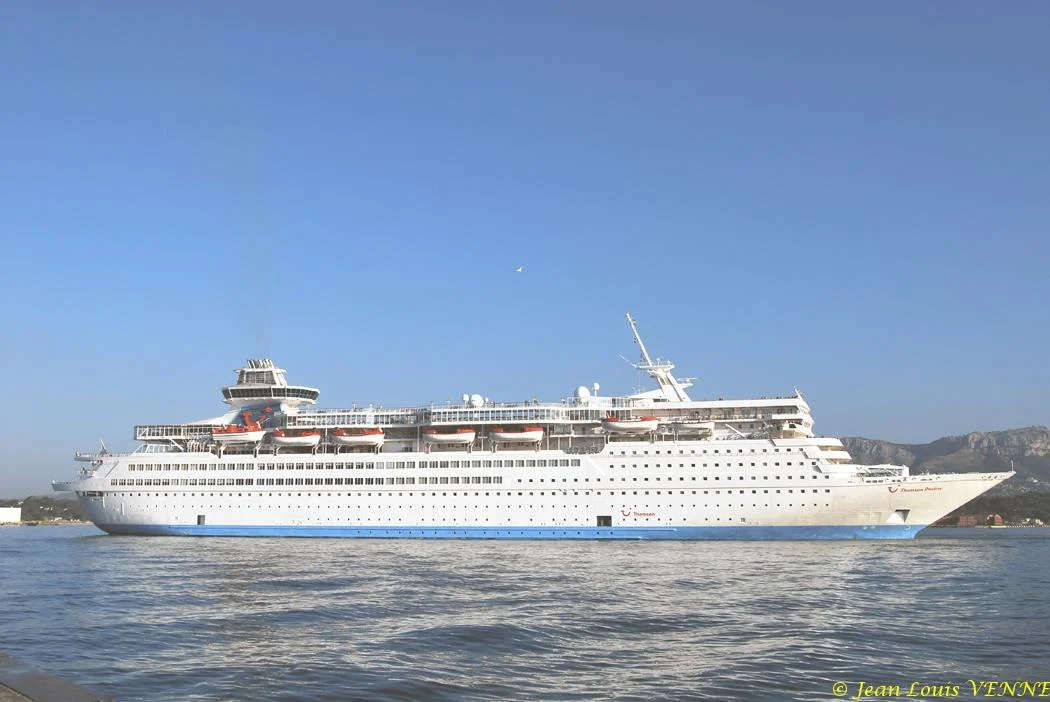 Le paquebot Thomson Destiny fait escale à La Seyne-sur-mer