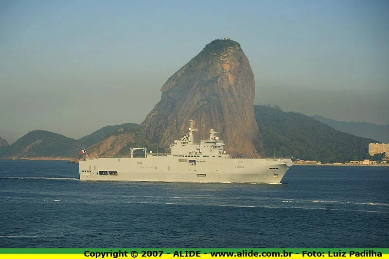 Le Tonnerre dans la baie de Rio