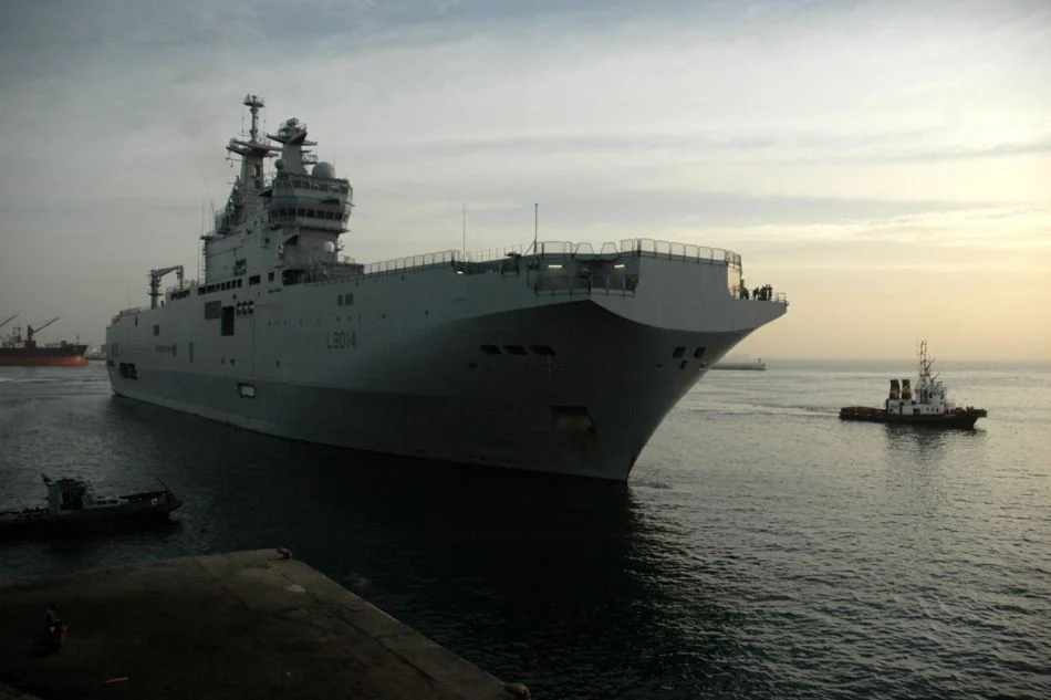 Arrivée du Tonnerre dans le port de Dakar