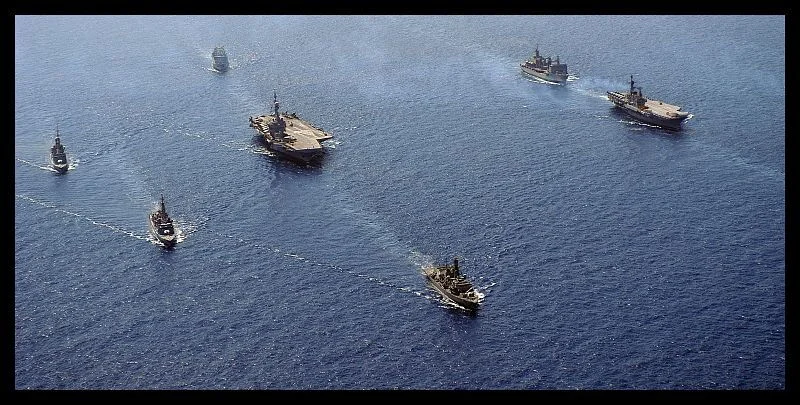 Exercice franco-indien Varuna 2006 au large des cÃ´tes indiennes