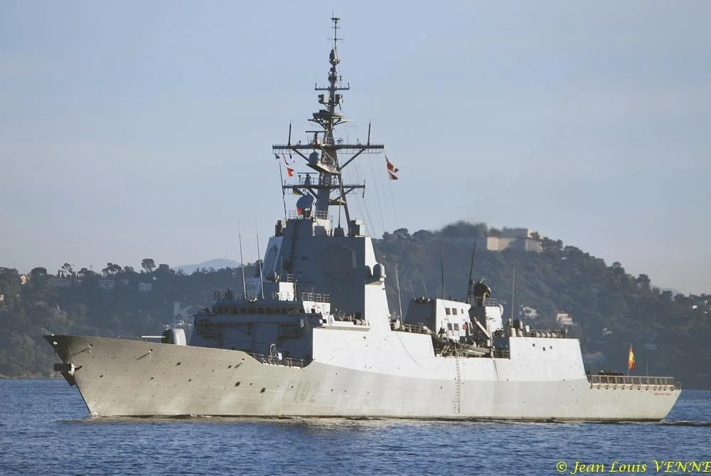 La frégate anti-aérienne espagnole ALMIRANTE DON JUAN DE BORBON
