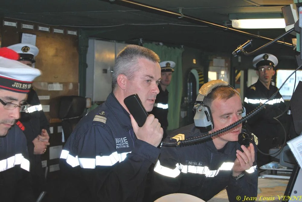 A la passerelle du Jules Verne