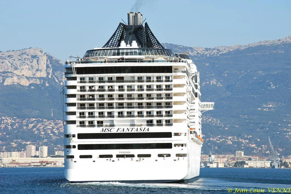 Escale surprise du MSC Fantasia à La Seyne sur Mer