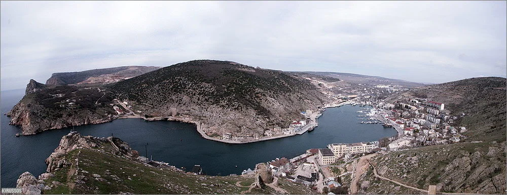 Panorama général de la baie de Balaklava. 