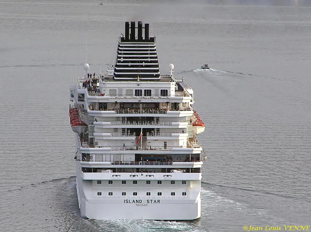 Arrivée du paquebot Island Star à Toulon