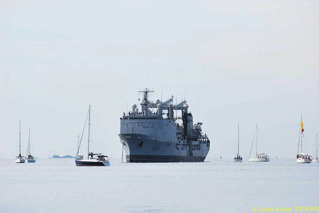 Le BCR Var au mouillage en rade de Bandol