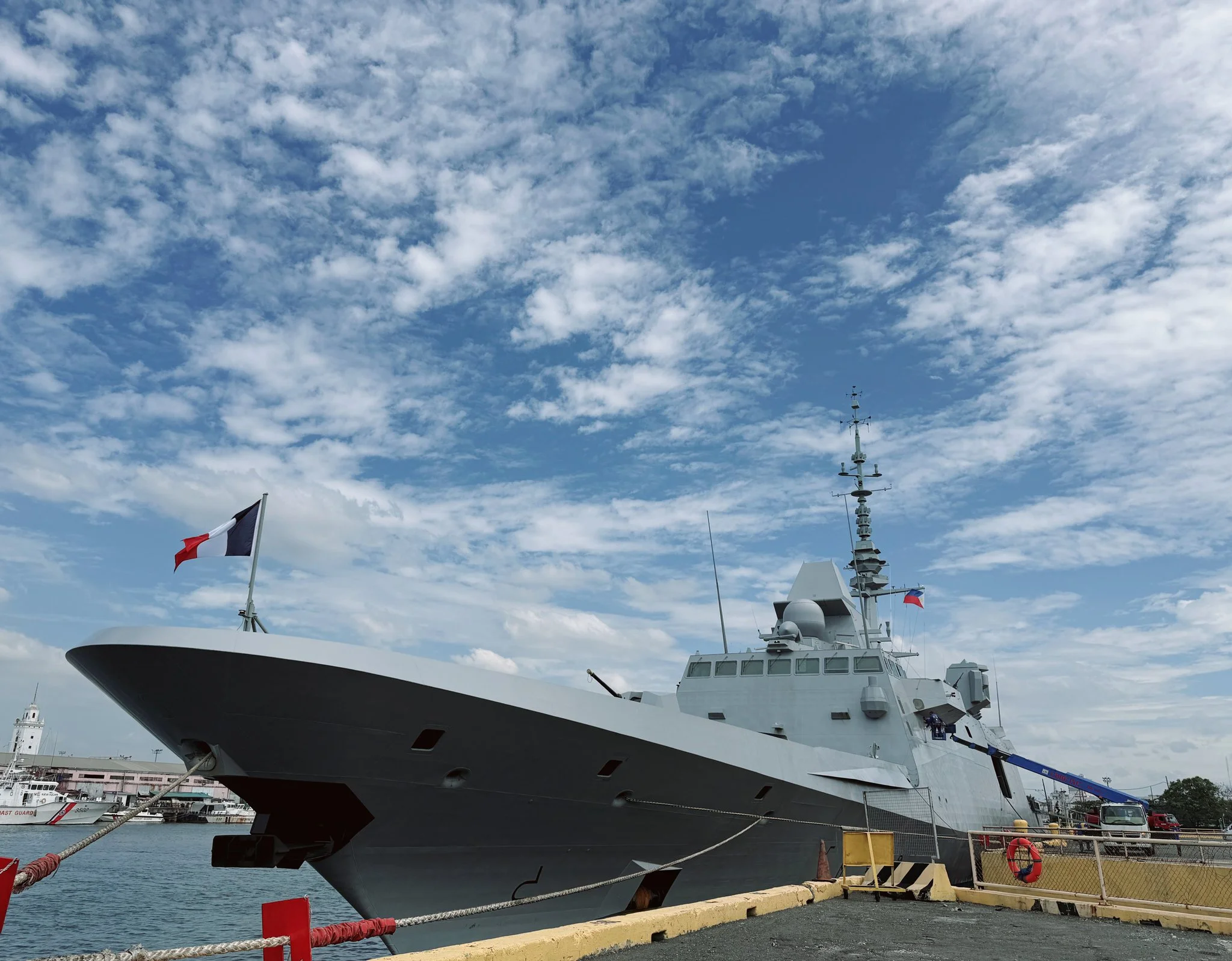 Une frégate multi-missions en escale à Manille (Philippines)