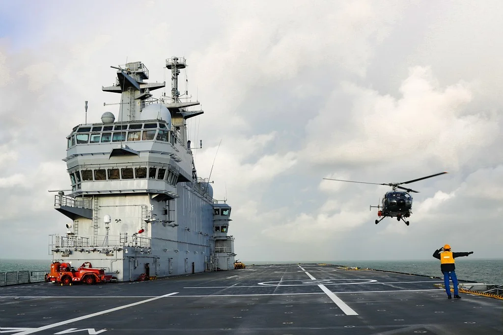 Appontage sur le Tonnerre