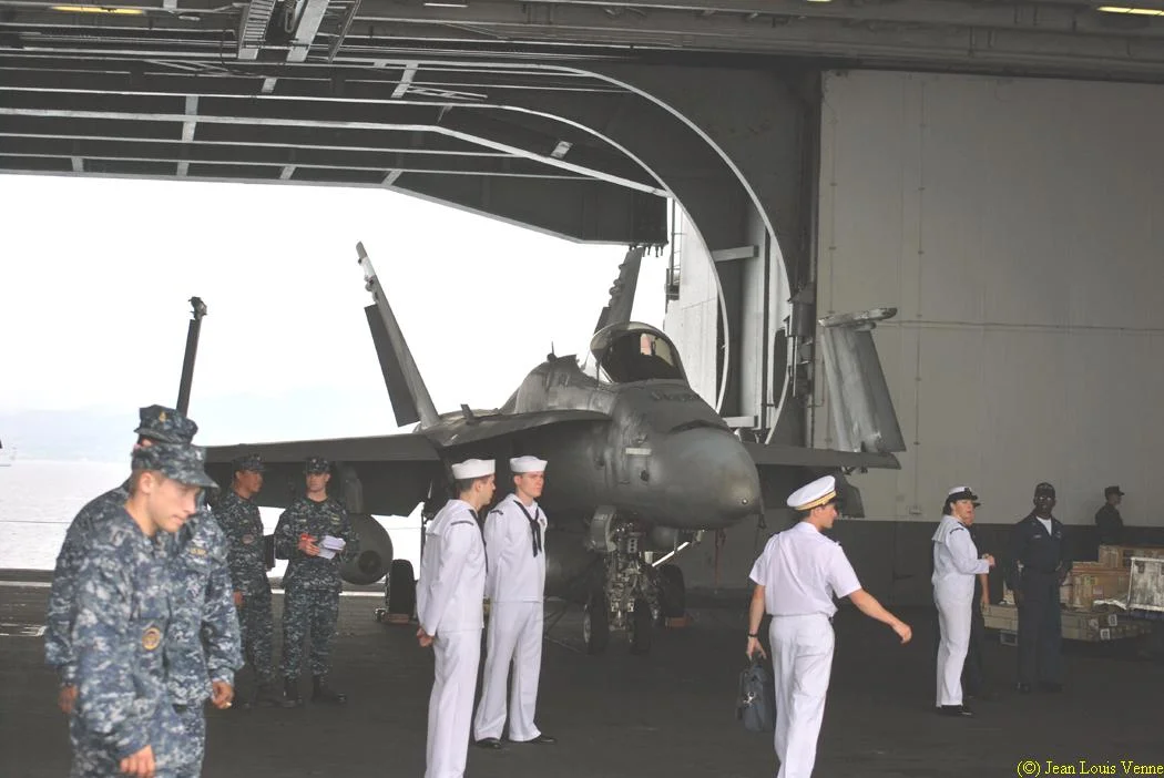 Le porte-avions USS Harry Truman