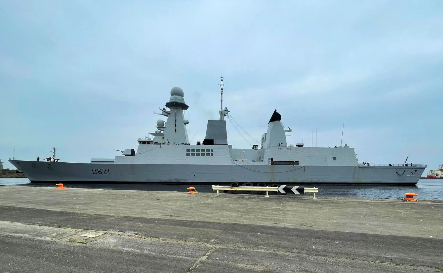 La frégate Chevalier Paul arrive à Edinbourg