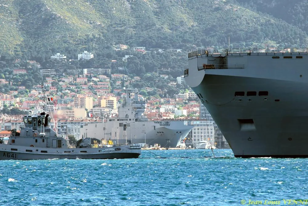 Le Tonnerre rentre à Toulon après une mission Corymbe