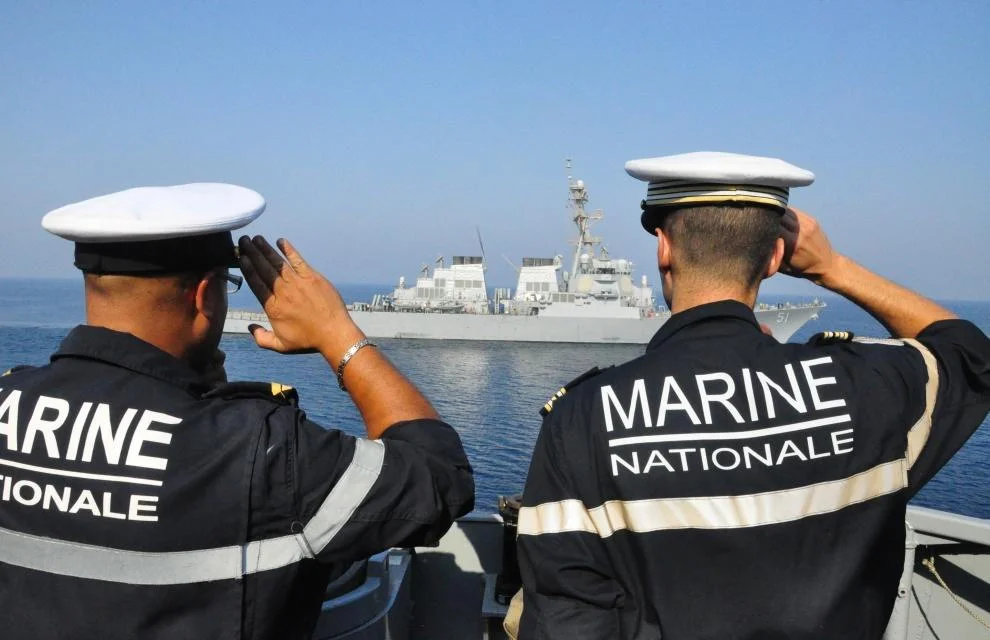 Le Courbet s’entraîne avec le Carrier Strike Group américain