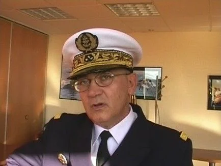 Le vice-amiral Chomel de Jarnieu, directeur du personnel de la marine