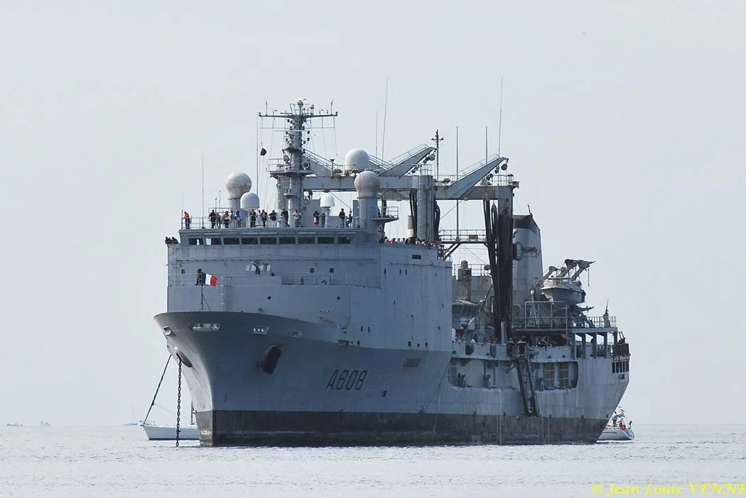 Le BCR Var au mouillage en rade de Bandol