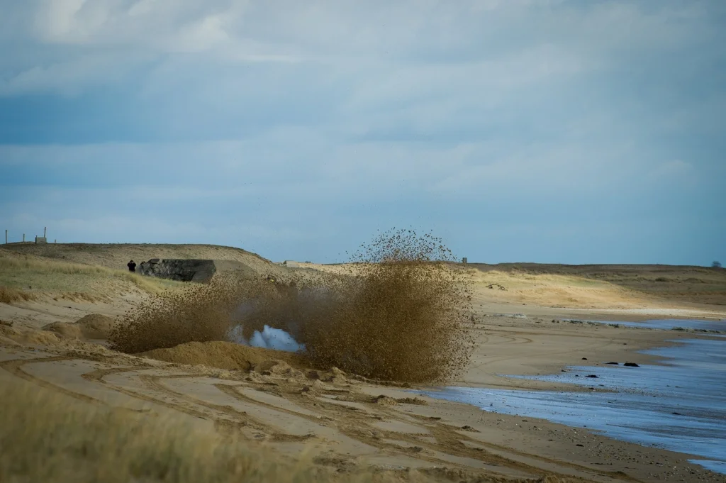 Dépollution pyrotechnique opérationnelle à Plouhinec