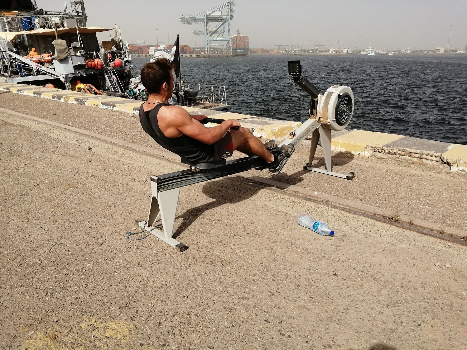 Le maître Florian rame