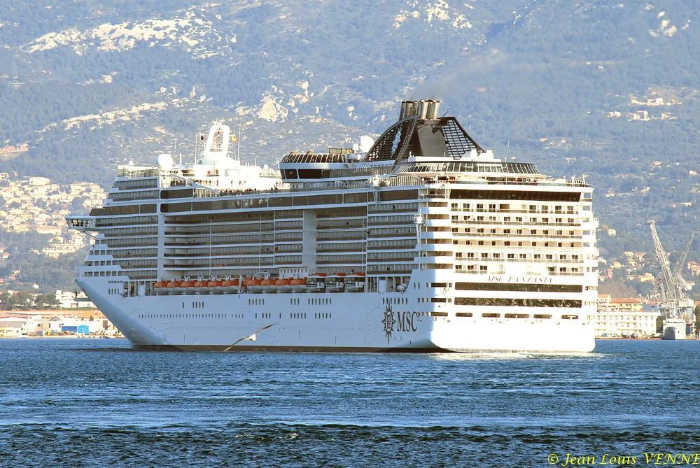 Escale surprise du MSC Fantasia à La Seyne sur Mer
