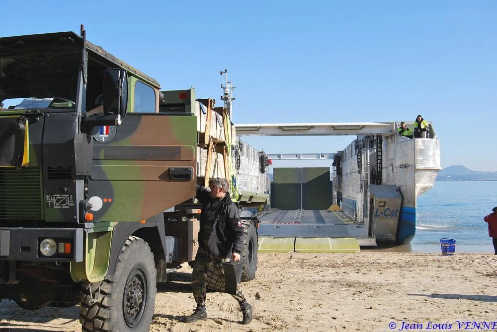 Premier plageage du L-CAT avec matériel roulant